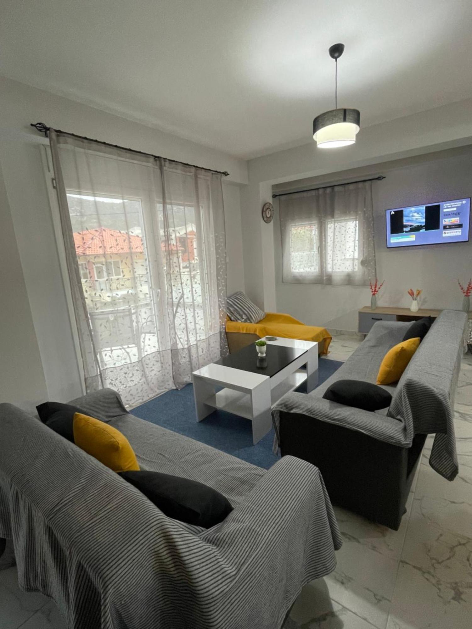 Chara'S House Apartment Kavála ภายนอก รูปภาพ
