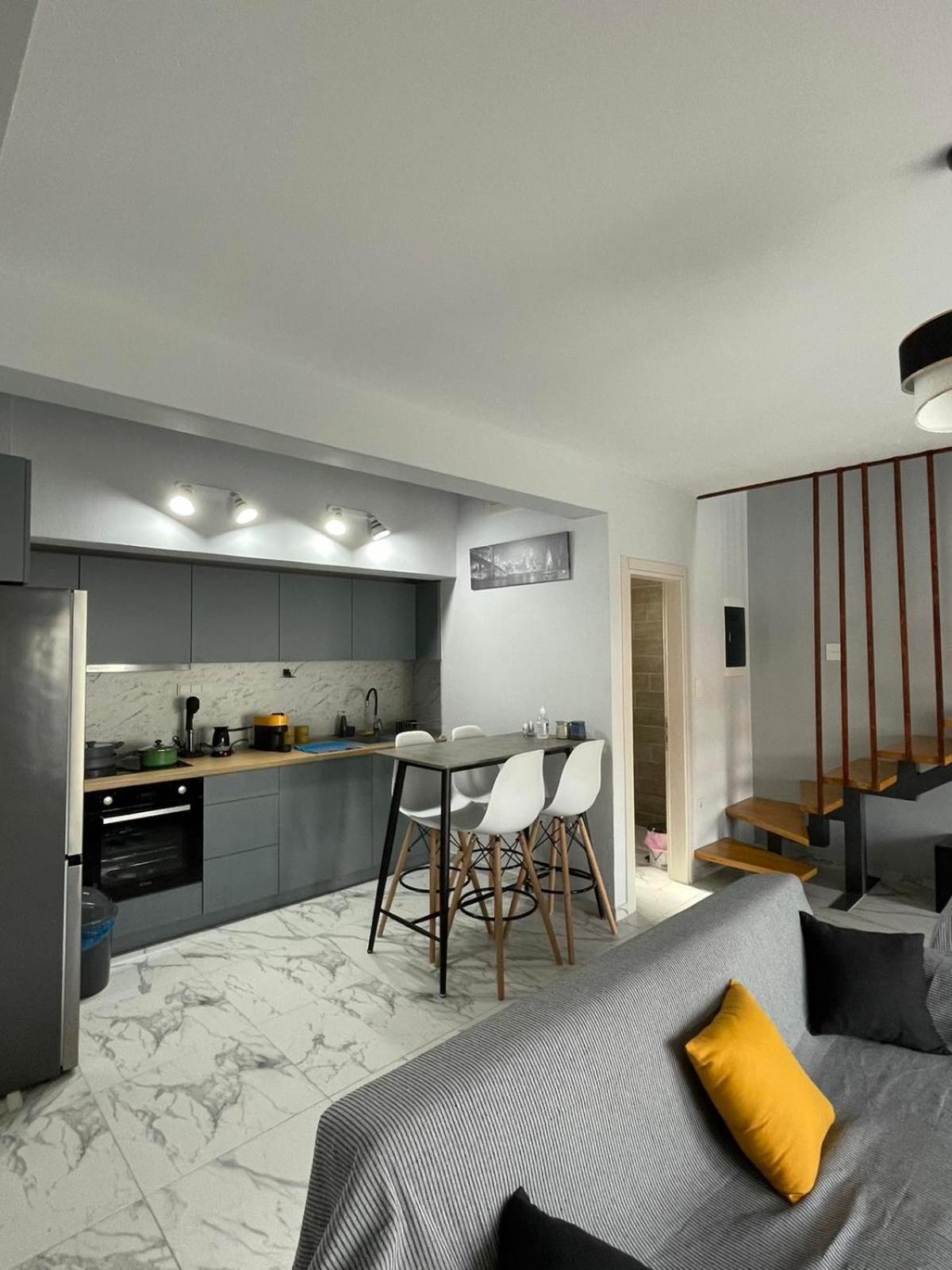 Chara'S House Apartment Kavála ภายนอก รูปภาพ
