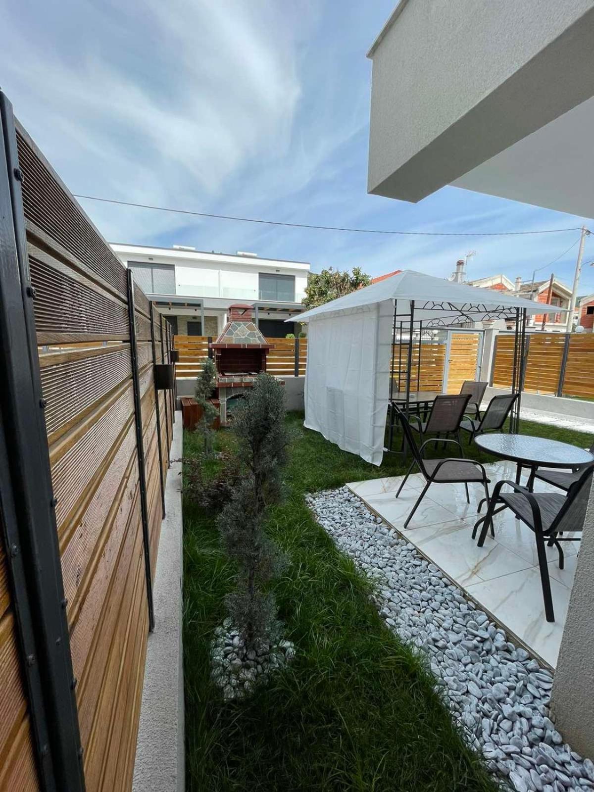 Chara'S House Apartment Kavála ภายนอก รูปภาพ