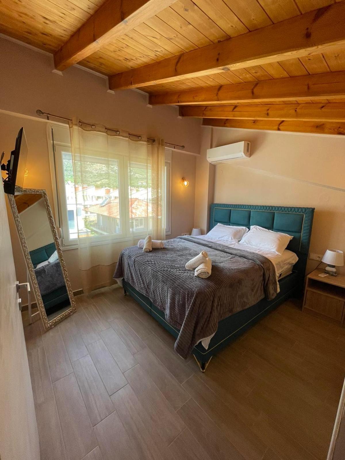 Chara'S House Apartment Kavála ภายนอก รูปภาพ