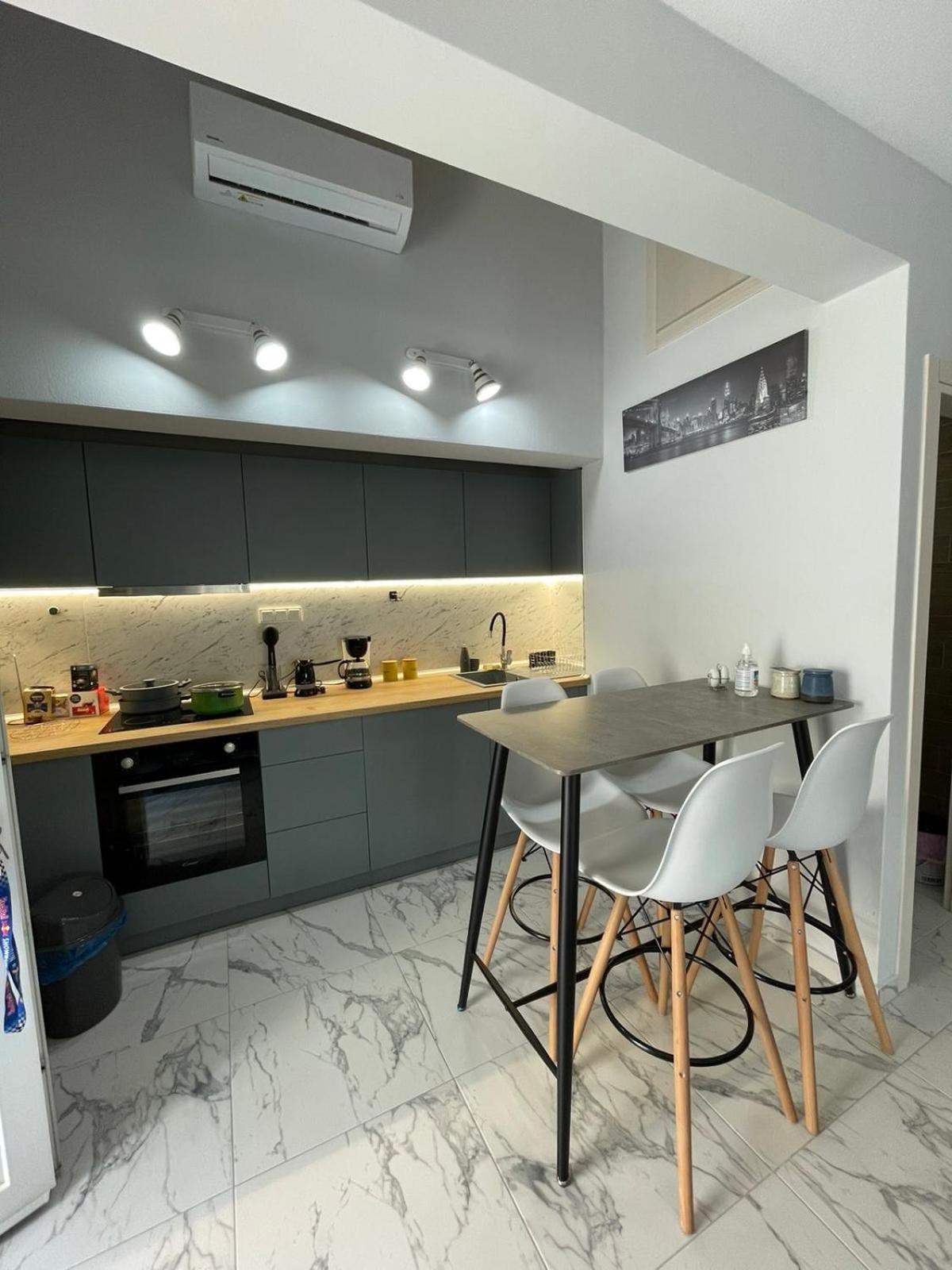 Chara'S House Apartment Kavála ภายนอก รูปภาพ