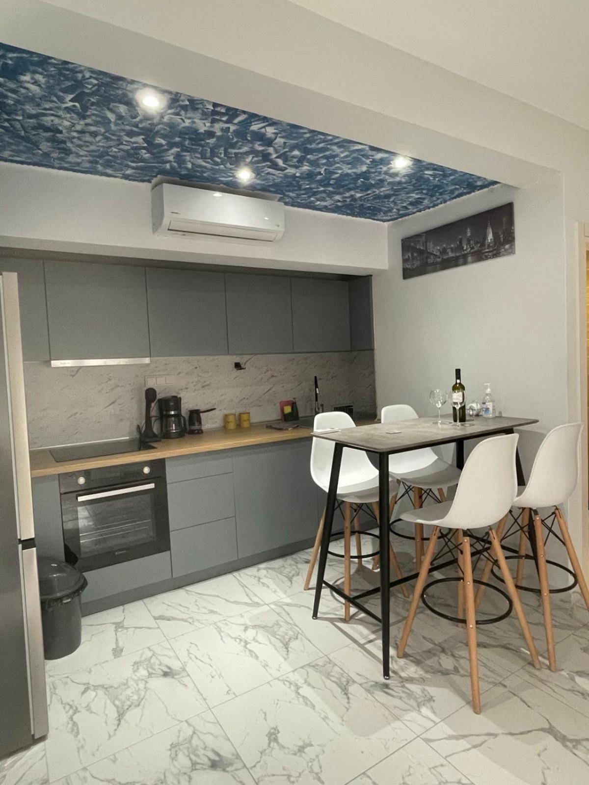 Chara'S House Apartment Kavála ภายนอก รูปภาพ